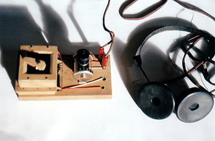 Foto: Gebastelter Detektor – ein Abhörgerät mit großer Reichweite (Feinsender),